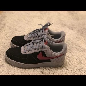 Nike Air Force One- black and Purple